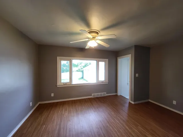 $188,000 | 2120 5th Street, Wyandotte, MI 48192