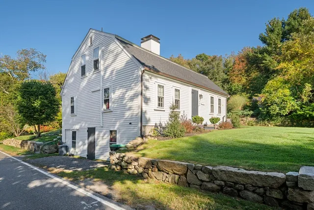 $849,000 | 563 Spring Street, Marshfield, MA 02050