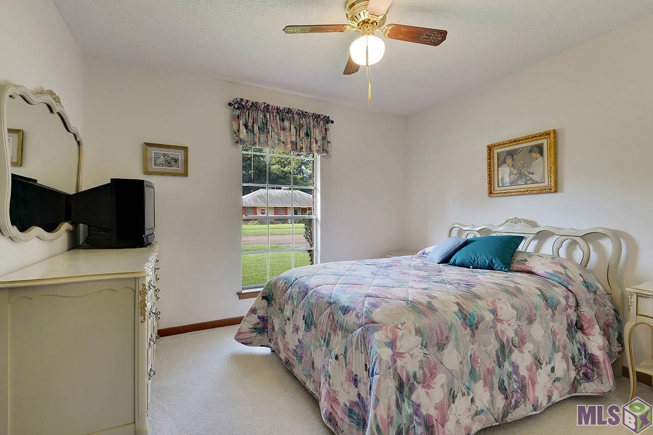 16539 Abshire Avenue Baton Rouge, LA 70816 - Photo 7 of 10 Gallery Image 7