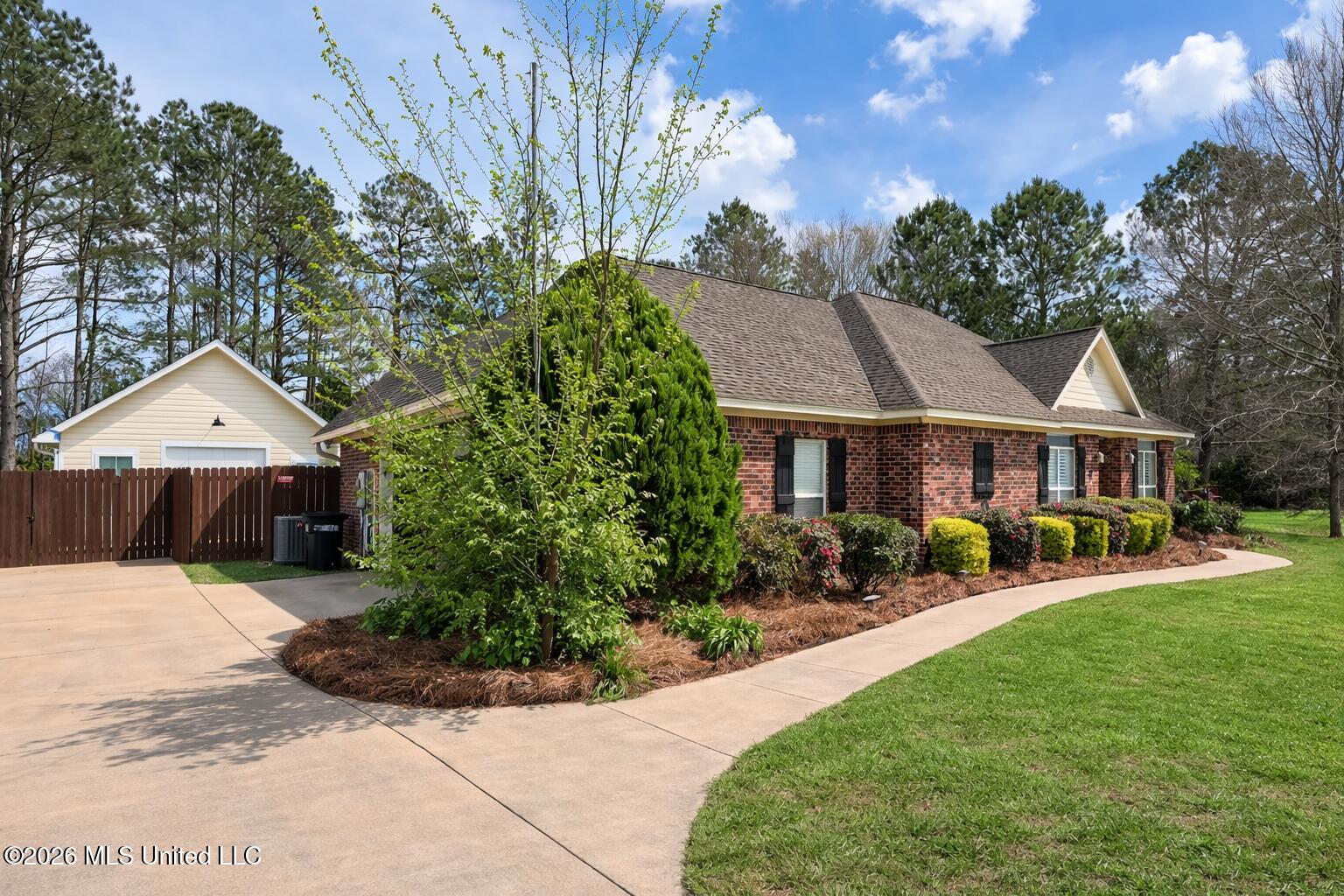 171 Latigo Loop Sumrall, MS 39482 - Photo 3 of 46 left front