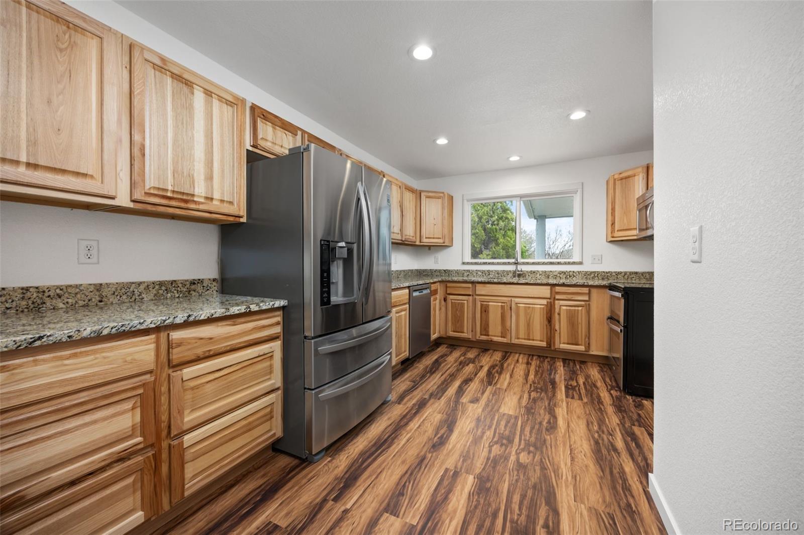 979 Roxwood Lane Boulder, CO 80303 - Photo 9 of 35