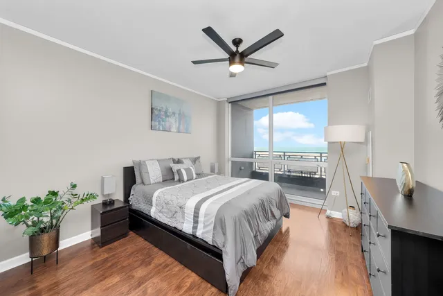 $449,000 | 1901 South Calumet Avenue, Unit 1404, Chicago, IL 60616