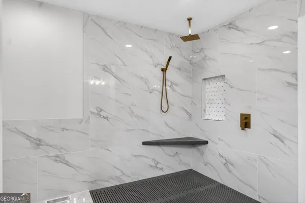 $449,000 | 406 Ashford Circle, LaGrange, GA 30240