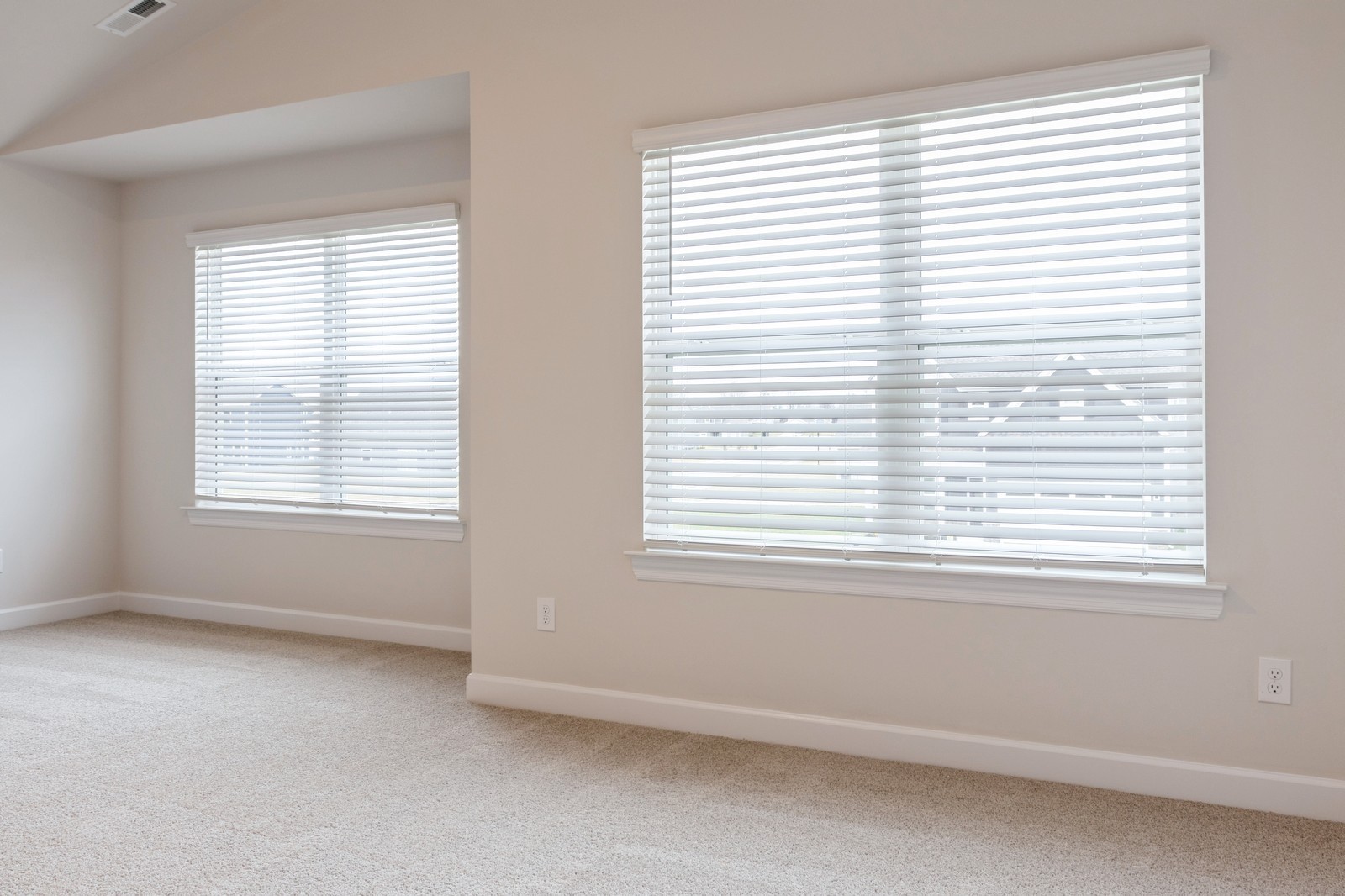 2341 Nabali Way Murfreesboro, TN 37127 - Photo 13 of 23 an empty room with a window