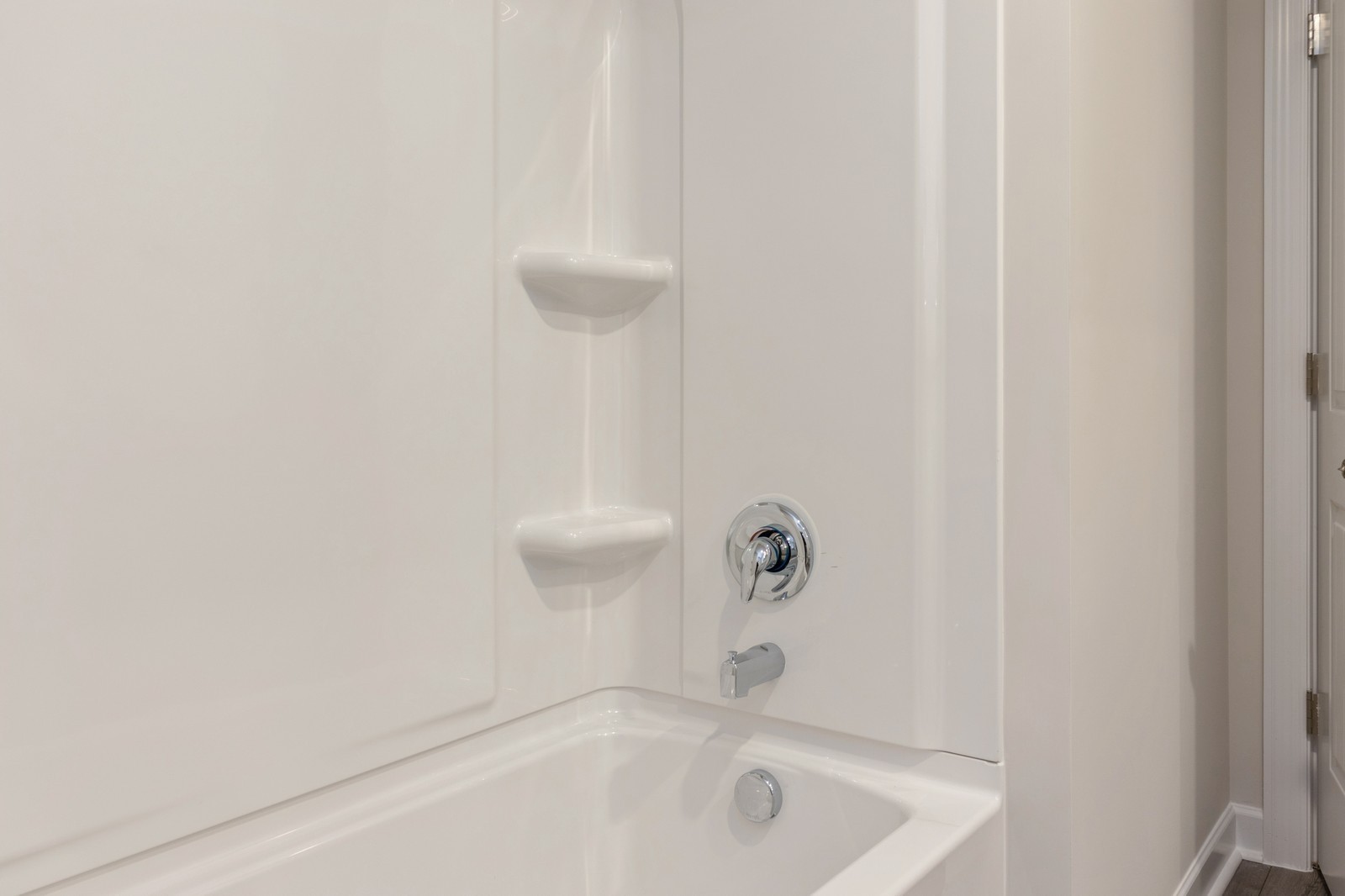 2341 Nabali Way Murfreesboro, TN 37127 - Photo 4 of 23 a bathroom with a tub