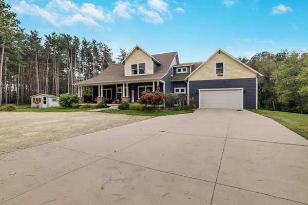 $715,000 | 35853 Whispering Pine Way, Lake City, MN 55041