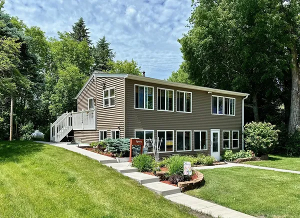 $440,000 | 46350 Cambridge Drive, Stanchfield, MN 55080