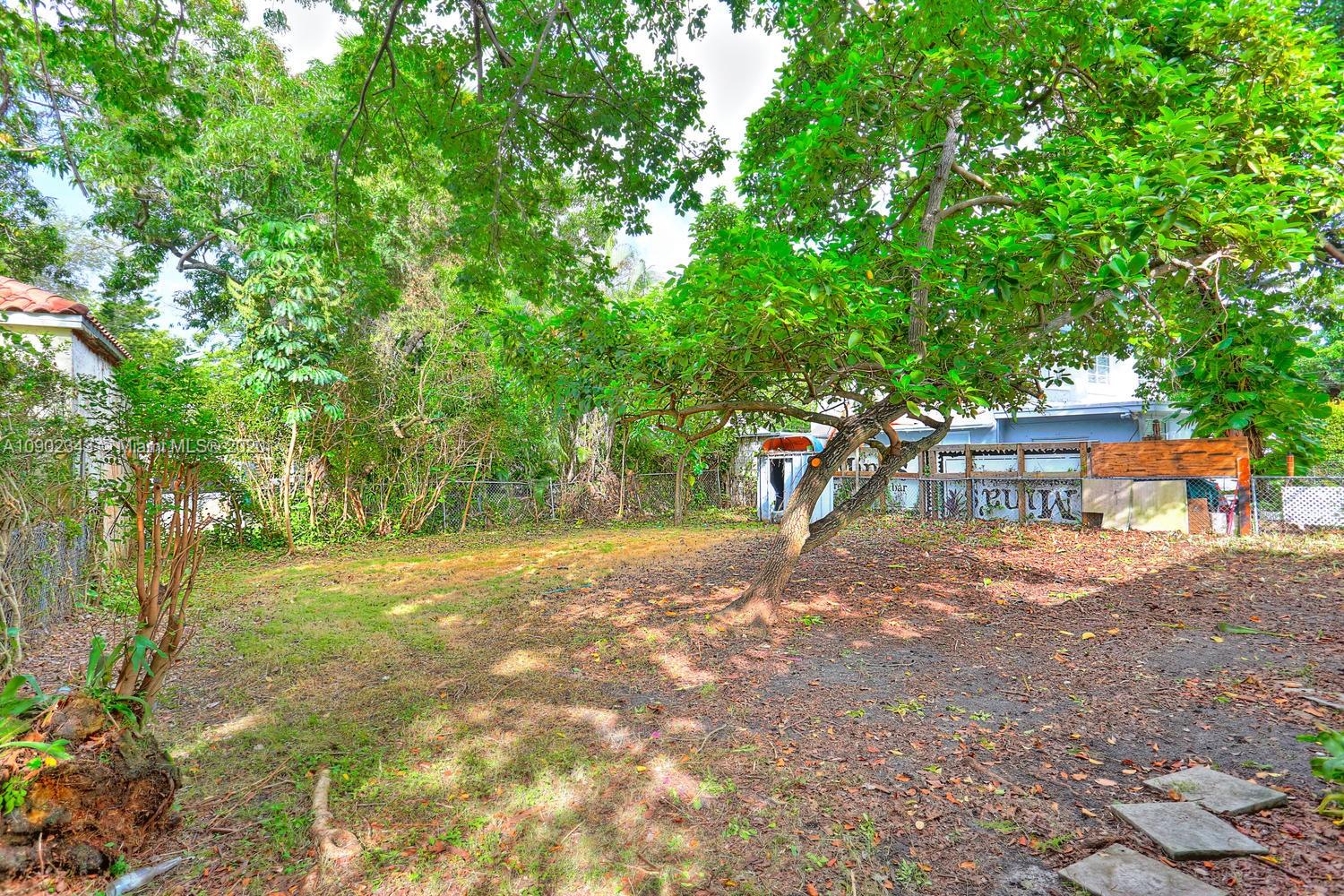 234 Southwest 22nd Road Miami, FL 33129 - Photo 8 of 8