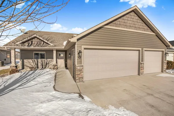 $369,900 | 144 Glenview Loop, St. Cloud, MN 56303