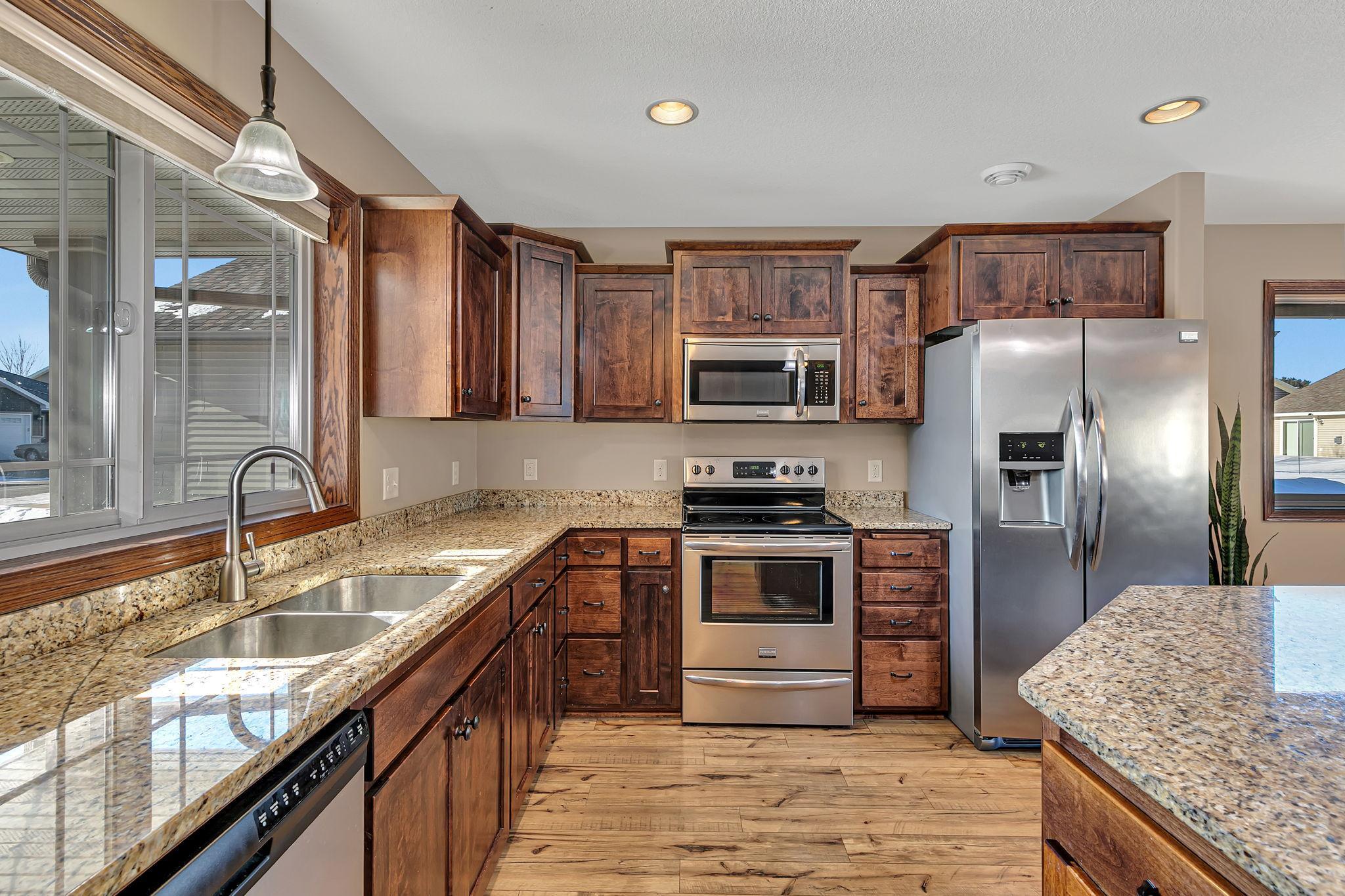 144 Glenview Loop St. Cloud, MN 56303 - Photo 6 of 27