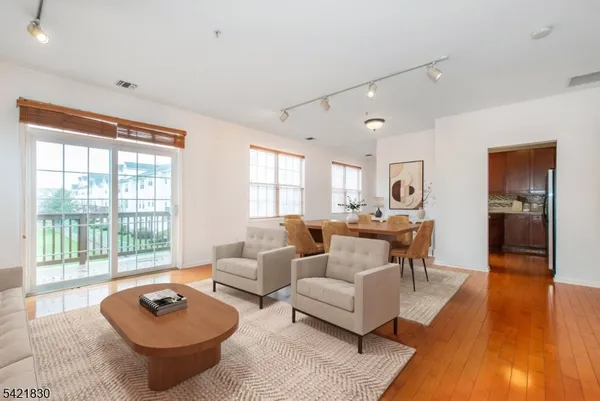 $625,000 | 177 Brittany Court, Clifton, NJ 07013