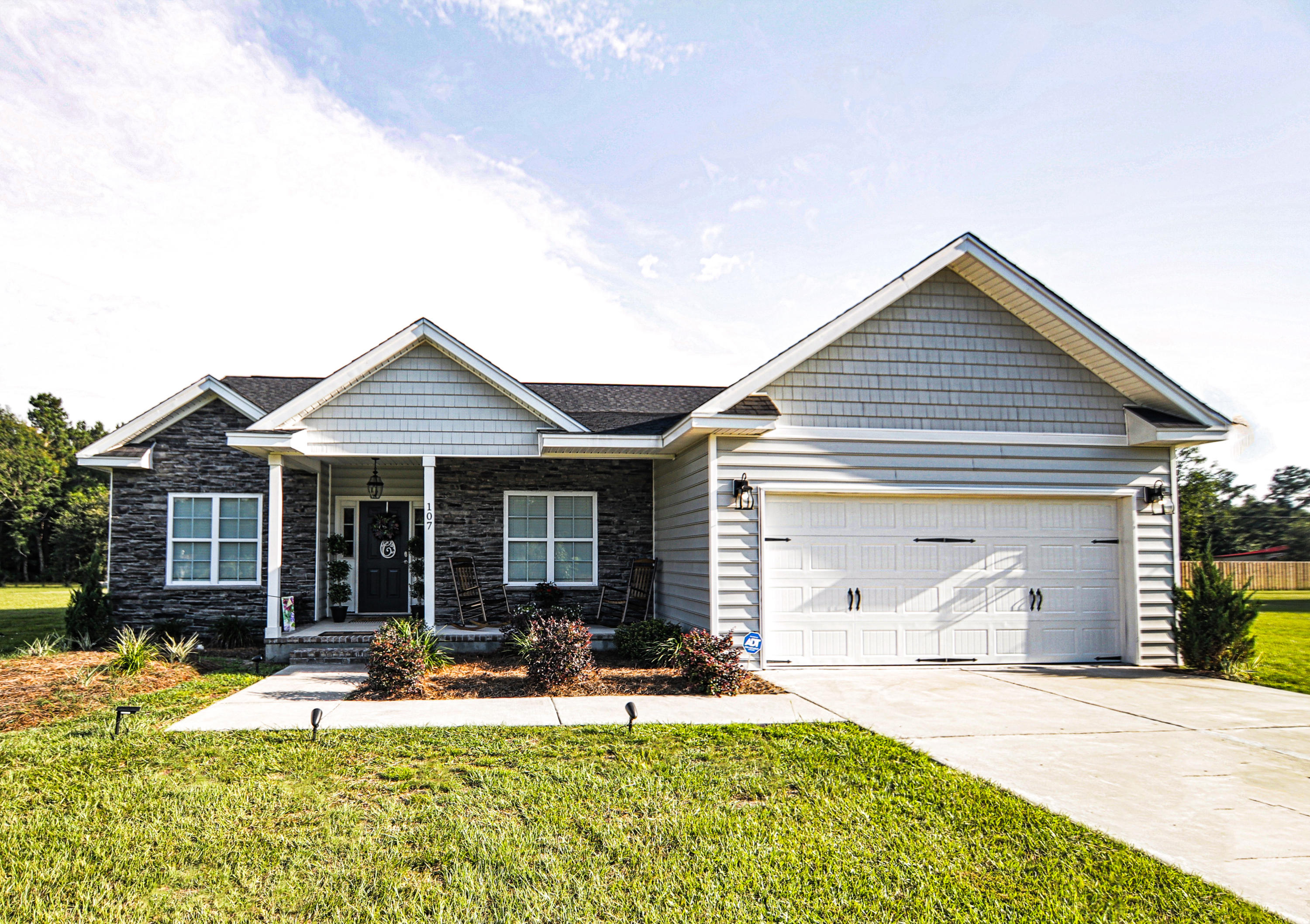 202 New Iris Lane Ridgeville, SC 29472 - Photo 1 of 13 New Project 2020-09-06 18_01_16 (1)