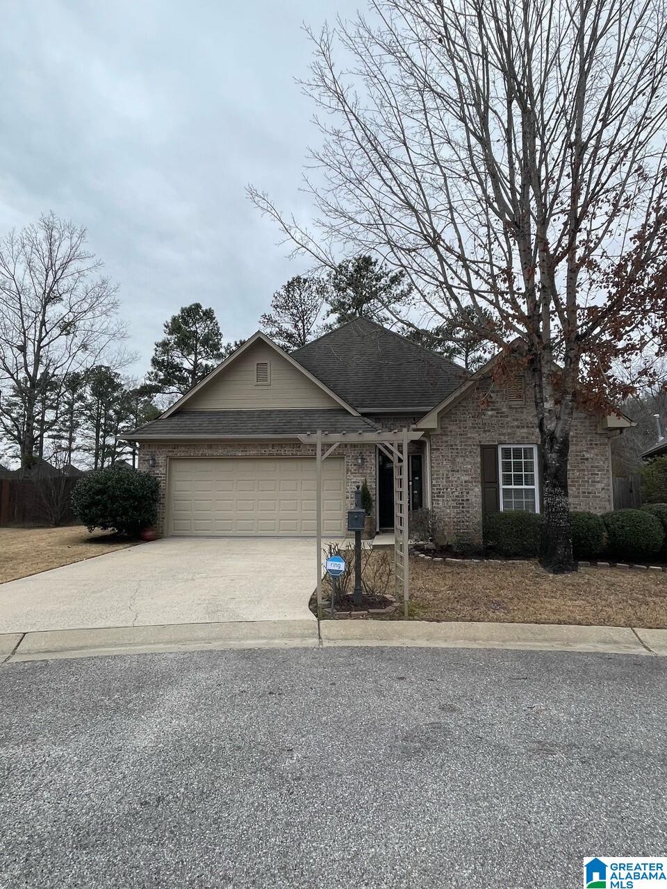 105 Lakeside Circle Pelham, AL 35124 - Photo 2 of 36
