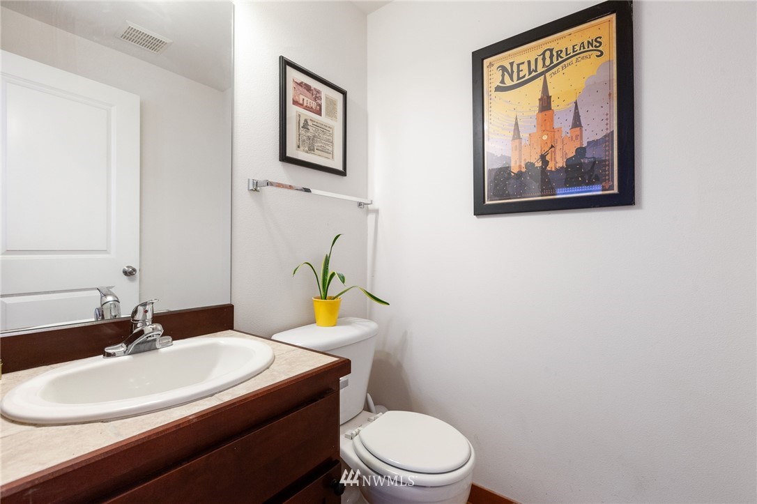 736 North 95th Street, Unit A Seattle, WA 98103 - Photo 6 of 25 Gallery Image 6