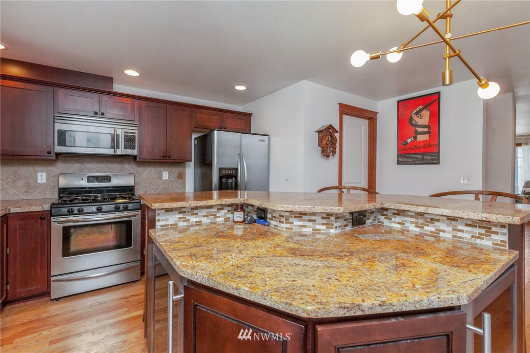 736 North 95th Street, Unit A Seattle, WA 98103 - Photo 8 of 25 Gallery Image 8