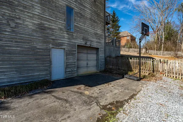 $475,000 | 3407 Bondwood Circle, Johnson City, TN 37604