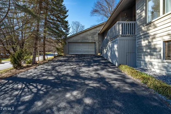 $475,000 | 3407 Bondwood Circle, Johnson City, TN 37604