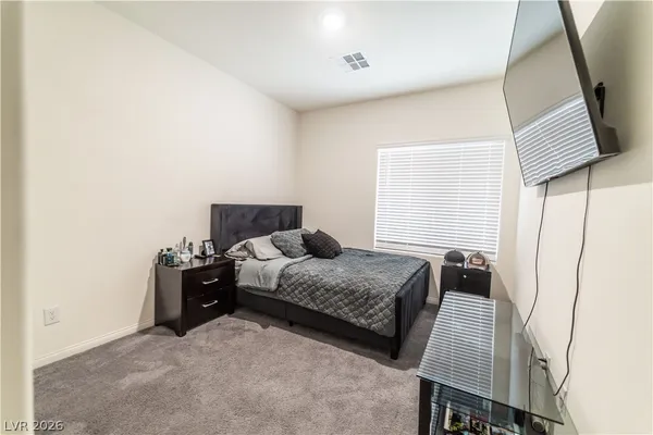 $550,000 | 7711 Duran Hbr Lane, North Las Vegas, NV 89084