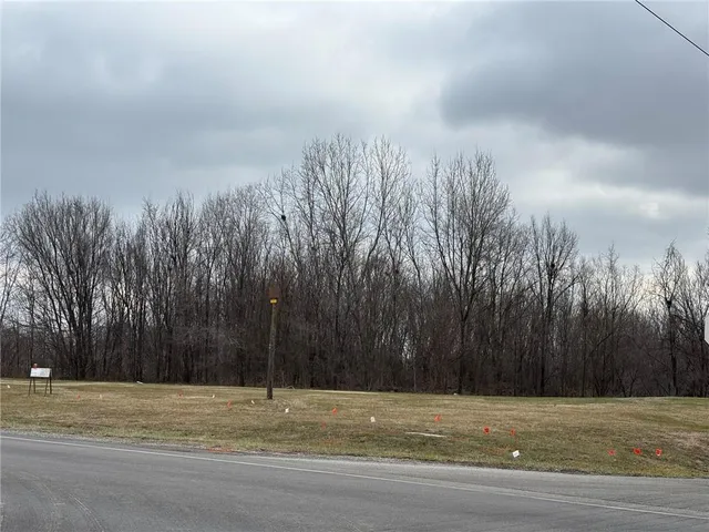 $400,000 | 3200 Pear Street, St. Joseph, MO 64503