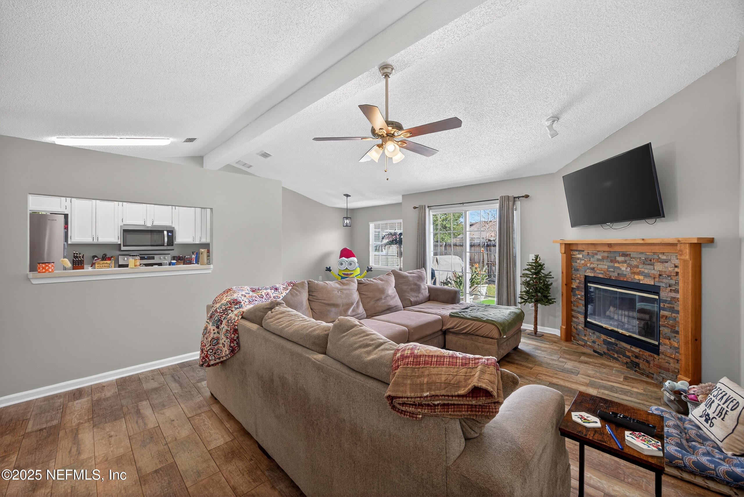 2982 Chief Ridaught Trail Middleburg, FL 32068 - Photo 11 of 33 Living Room