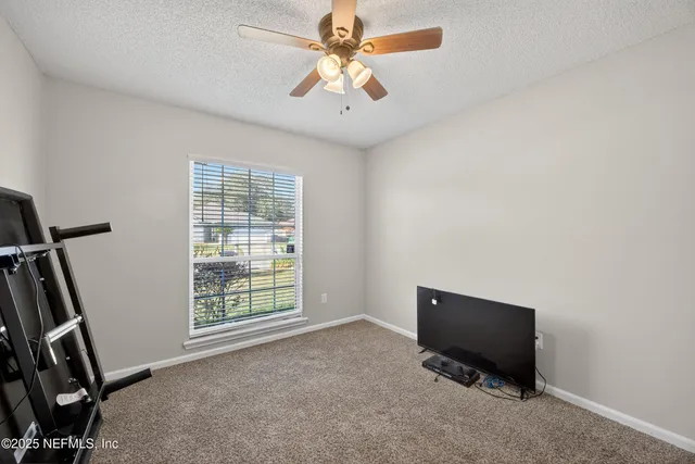 $370,000 | 2982 Chief Ridaught Trail, Middleburg, FL 32068