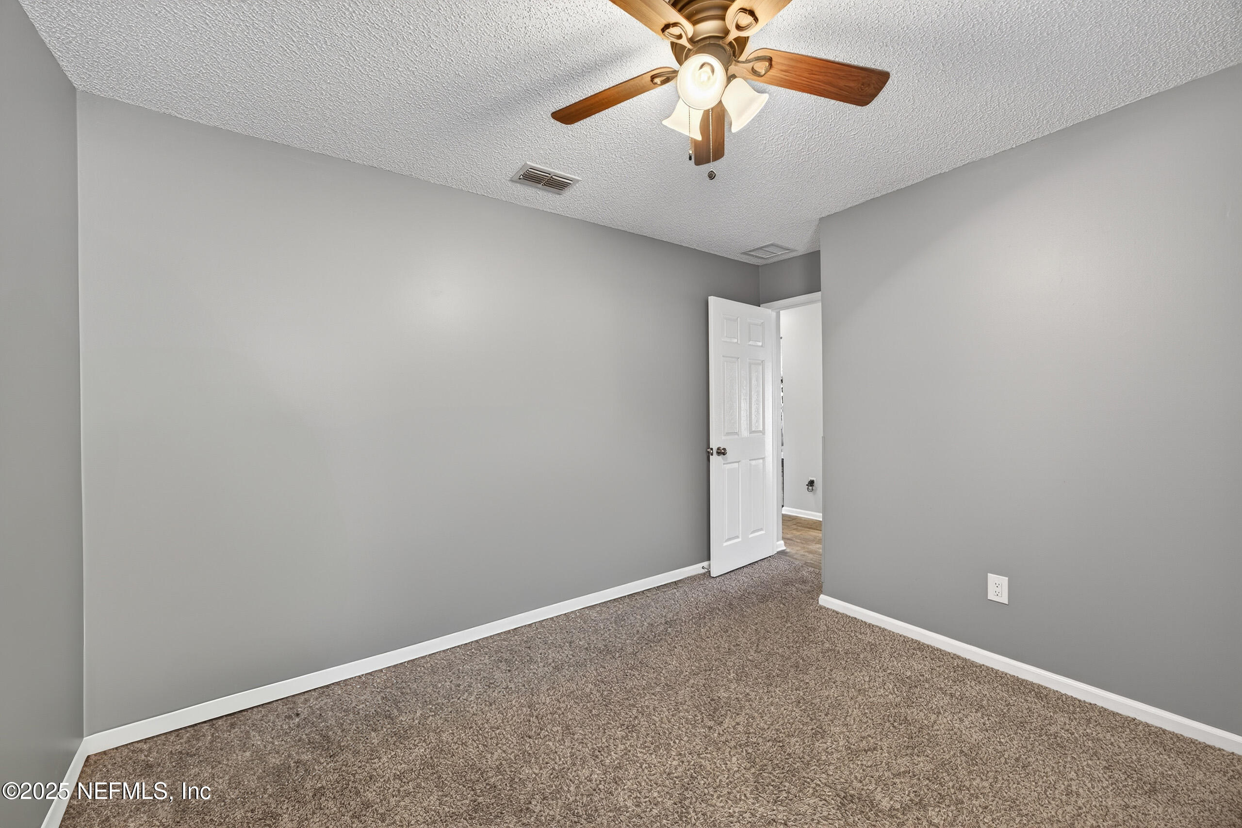 2982 Chief Ridaught Trail Middleburg, FL 32068 - Photo 27 of 33 Bedroom 3