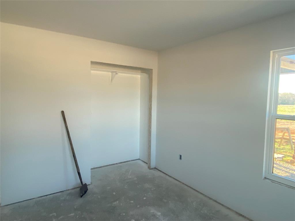 1032 Rays Way Weatherford, TX 76085 - Photo 19 of 25 a view of room