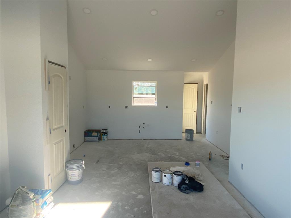 1032 Rays Way Weatherford, TX 76085 - Photo 21 of 25