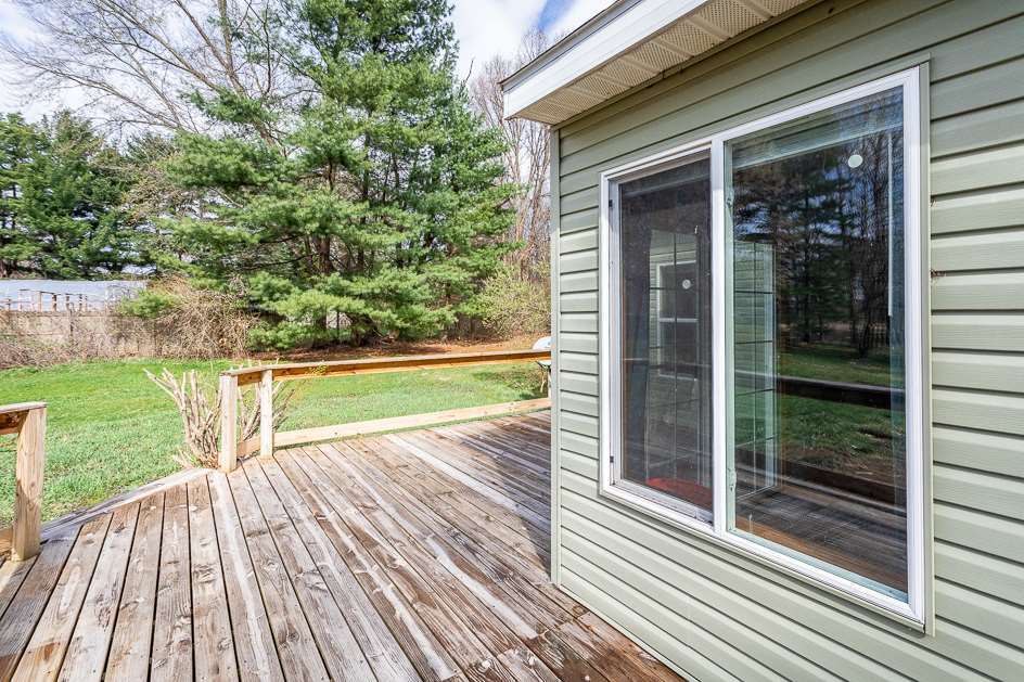 5985 Jordan Road Jackson, MI 49201 - Photo 12 of 40 Photo 13