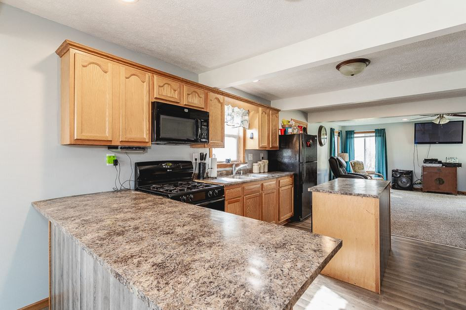 5985 Jordan Road Jackson, MI 49201 - Photo 16 of 40 Photo 17