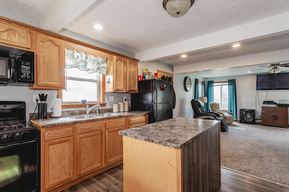 5985 Jordan Road Jackson, MI 49201 - Photo 18 of 40 Photo 19