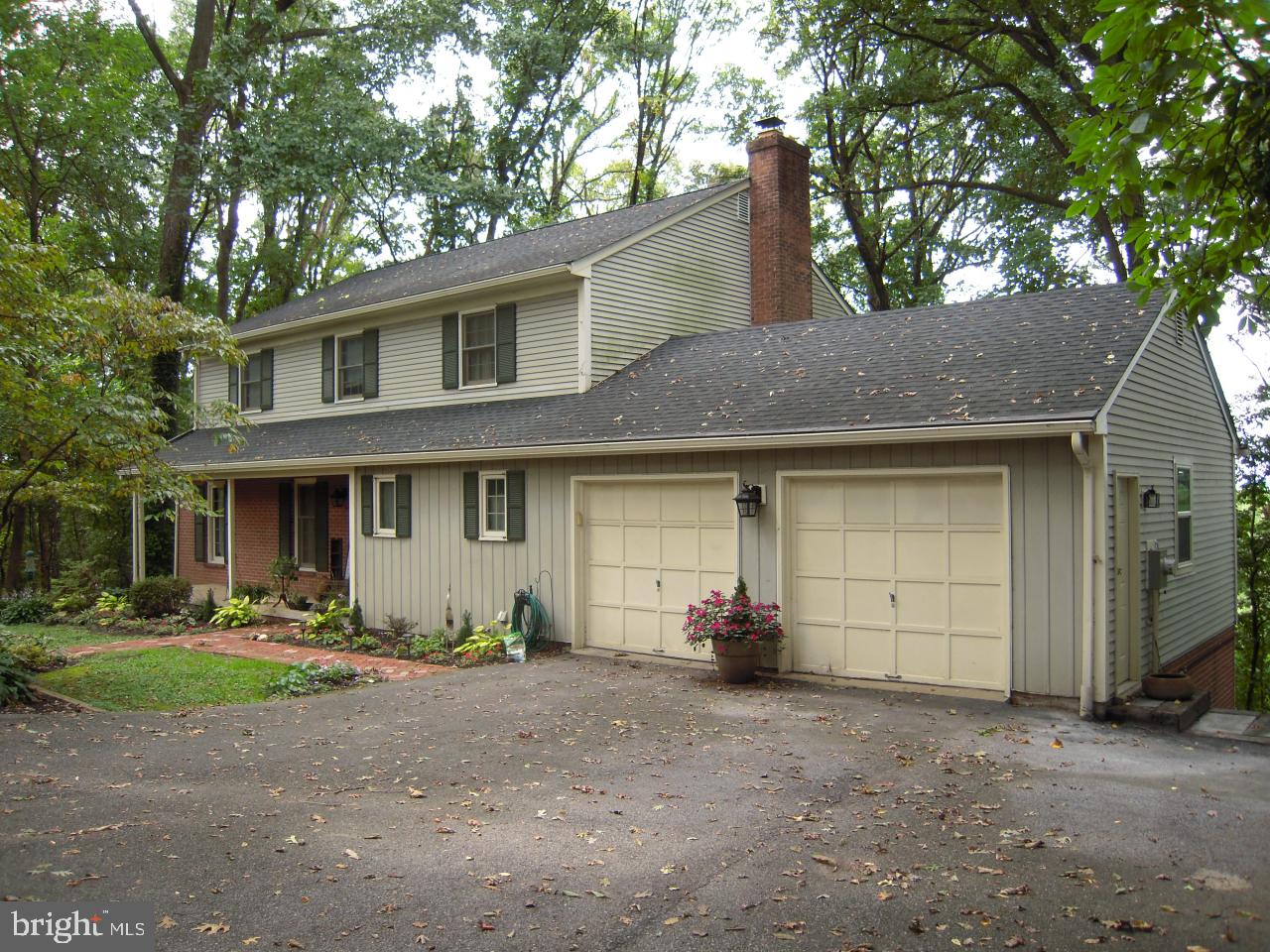 1149 Old Eagle Road Lancaster, PA 17601 - Photo 2 of 25 Gallery Image 2