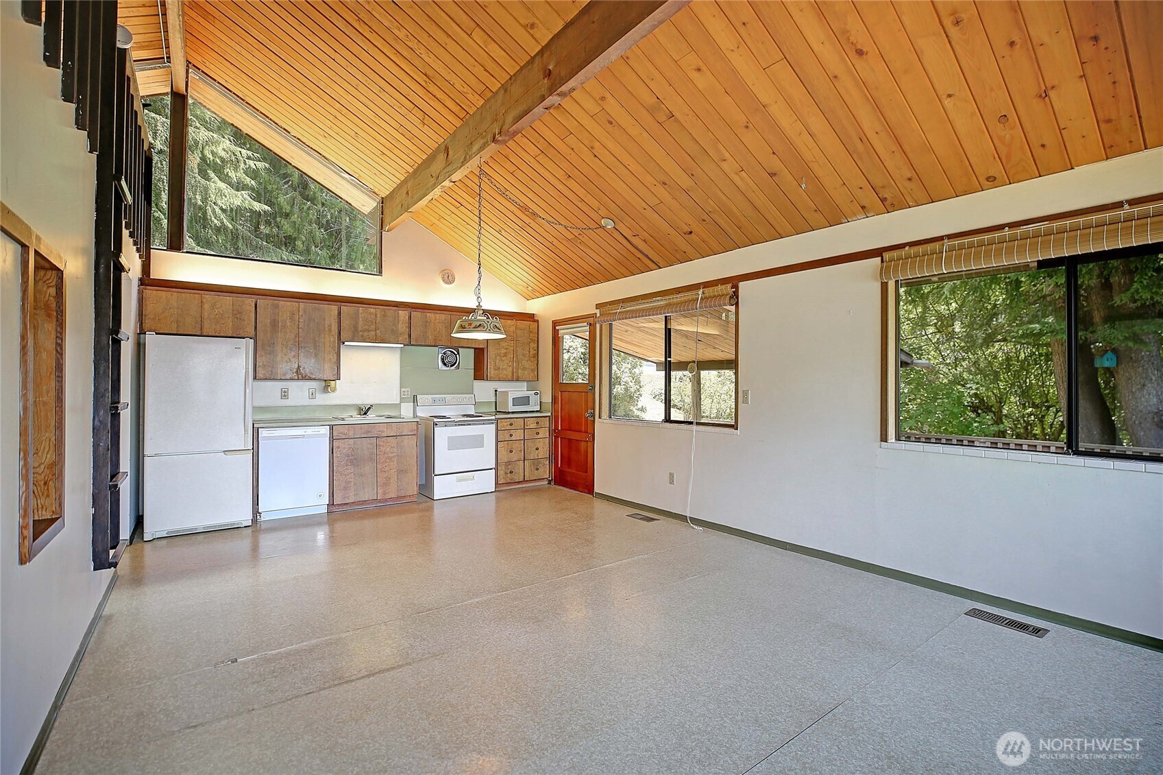 16922 East Lake Goodwin Road Stanwood, WA 98292 - Photo 16 of 40 Gallery Image 16