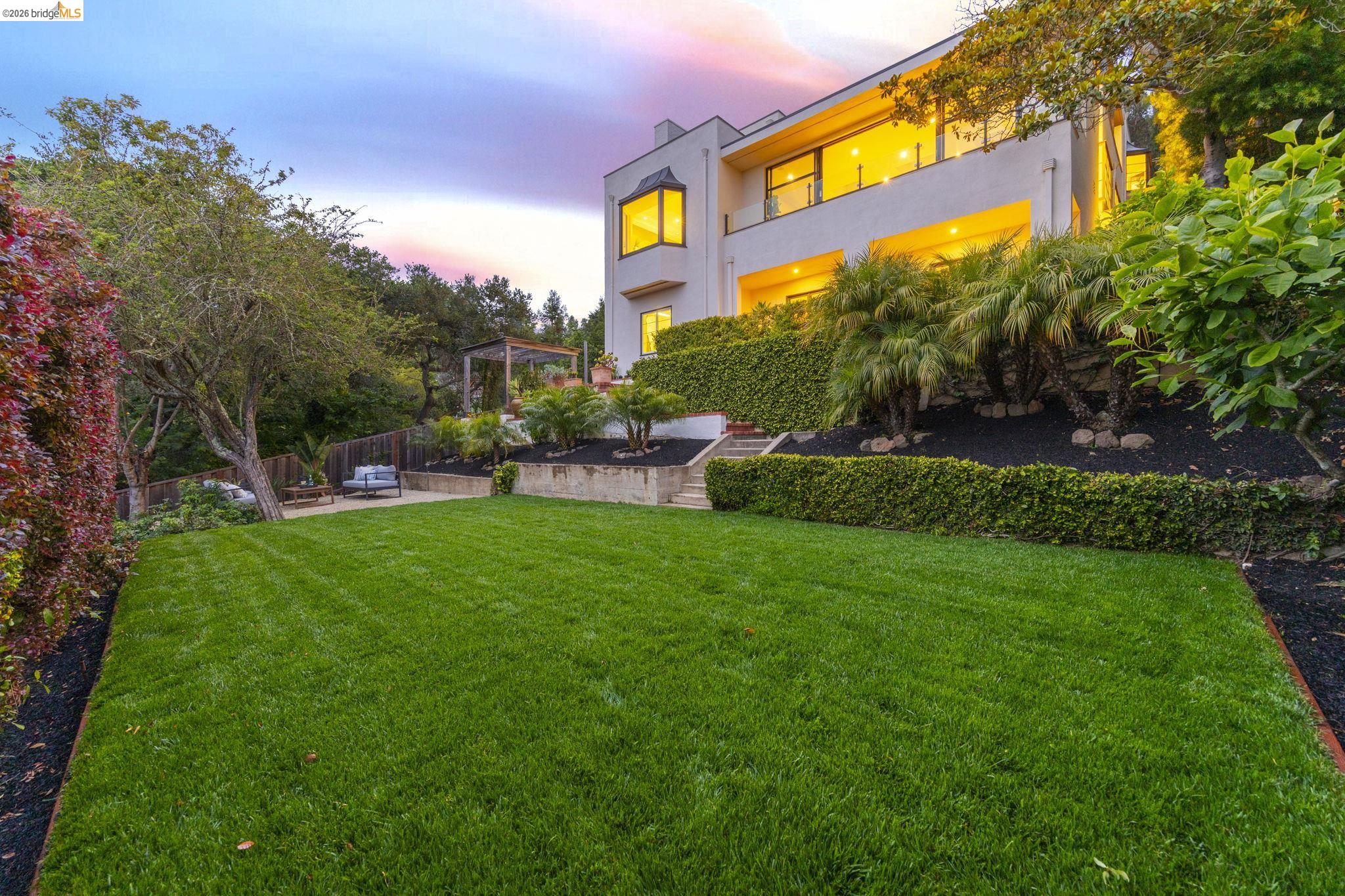 110 Somerset Road Piedmont, CA 94611 - Photo 77 of 82