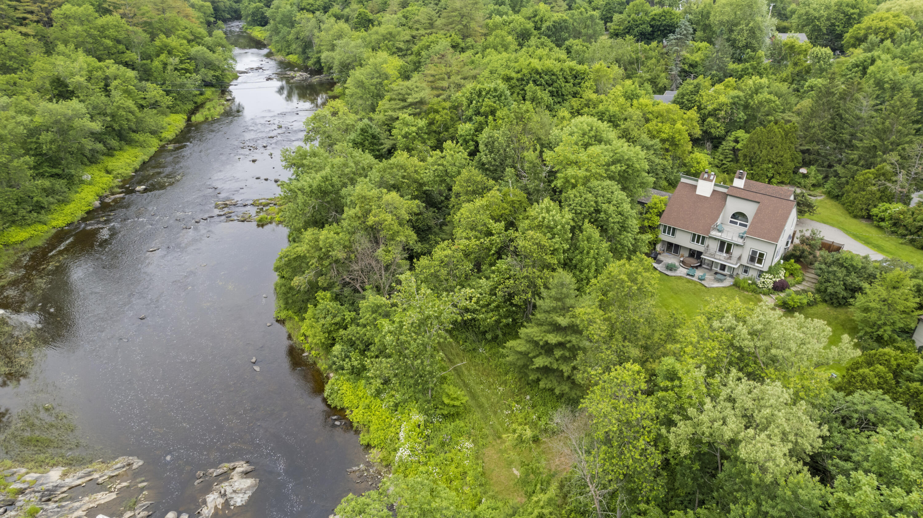 490 Valley Avenue Bangor, ME 04401 - Photo 2 of 70 47646648-4842-4E4F-BC0D-61CF0753E03B