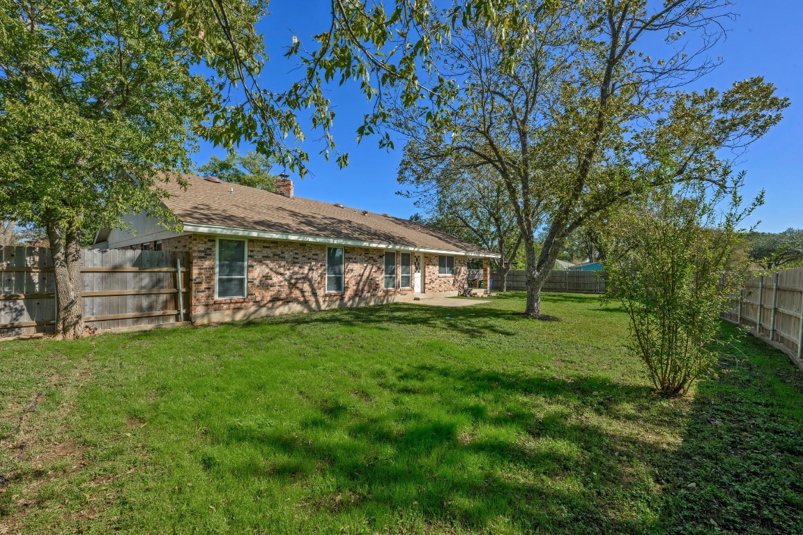 4805 Midoak Circle Austin, TX 78749 - Photo 24 of 36