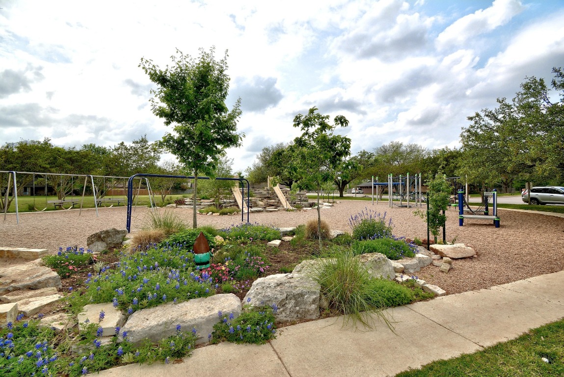 4805 Midoak Circle Austin, TX 78749 - Photo 32 of 36