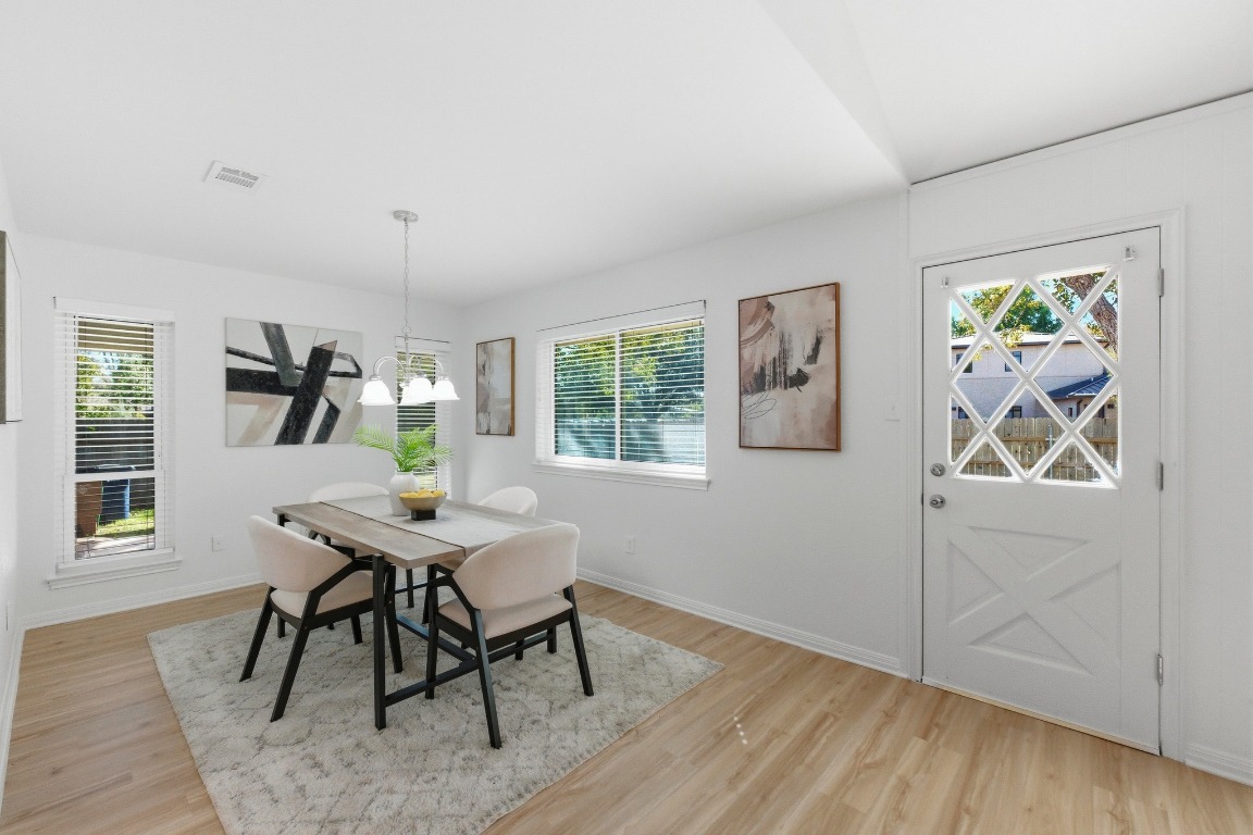 4805 Midoak Circle Austin, TX 78749 - Photo 8 of 36