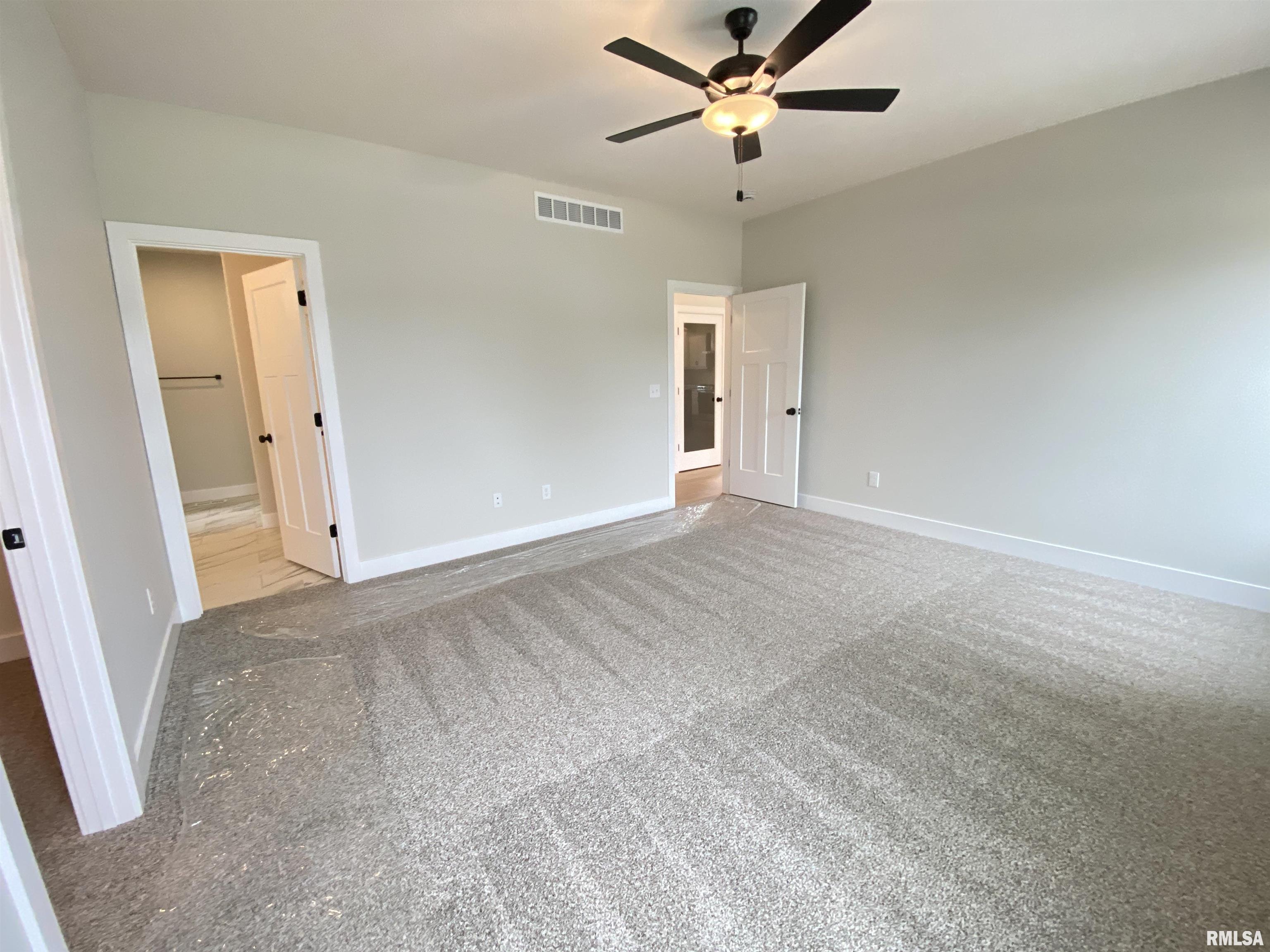 301 Hodges Court Chatham, IL 62629 - Photo 14 of 34
