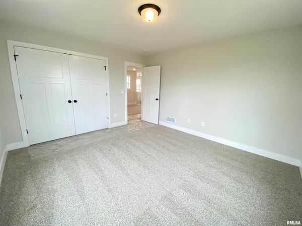$509,900 | 301 Hodges Court, Chatham, IL 62629
