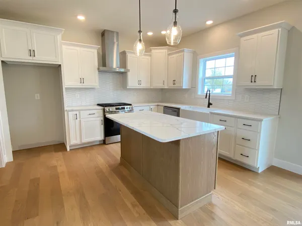 $509,900 | 301 Hodges Court, Chatham, IL 62629