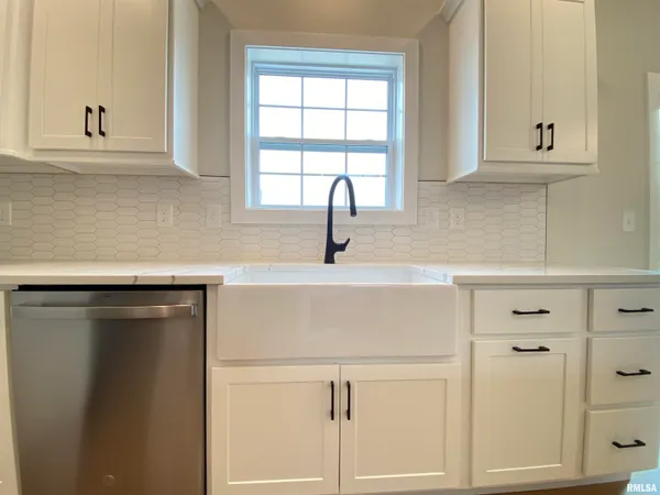 $509,900 | 301 Hodges Court, Chatham, IL 62629