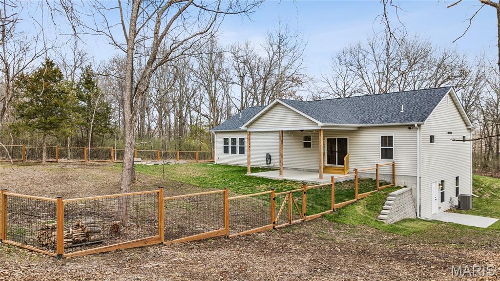 619 North Ethlyn Road Winfield, MO 63389 - Photo 8 of 40