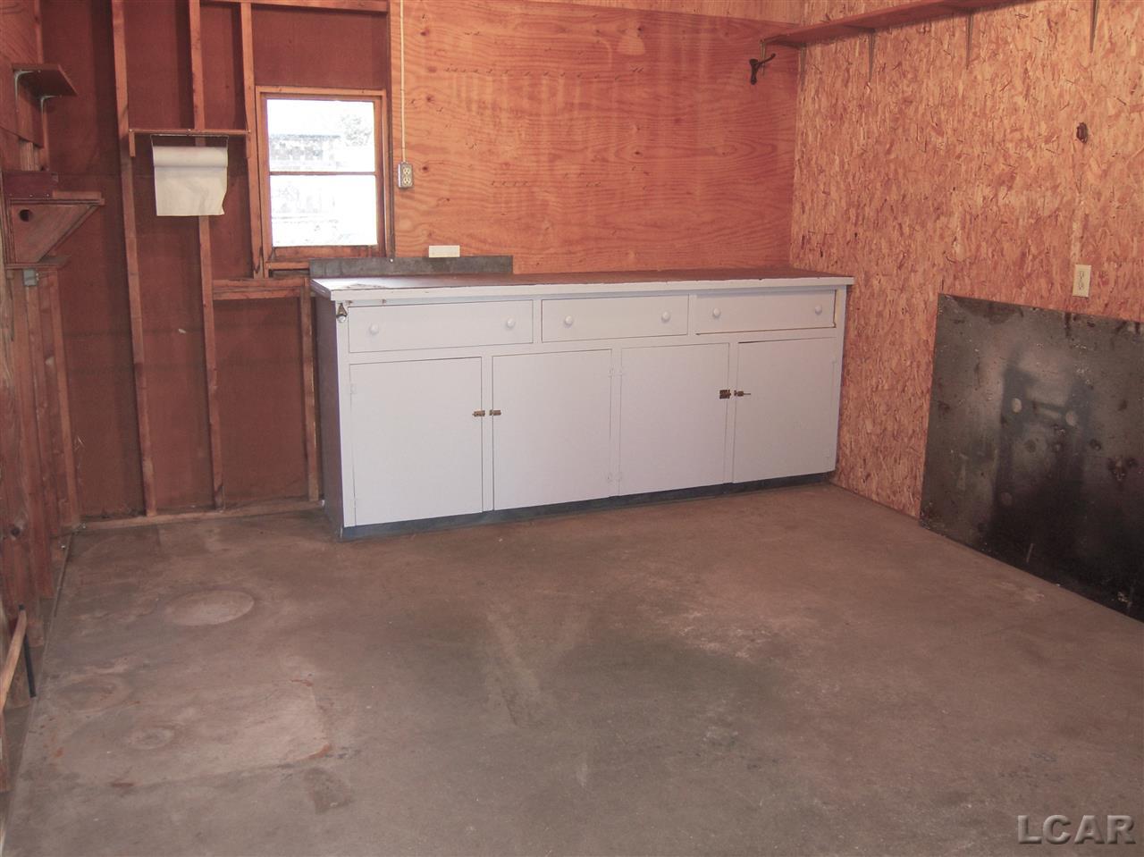 3988 West Dunbar Road Monroe, MI 48161 - Photo 7 of 40 31397732-6.JPG