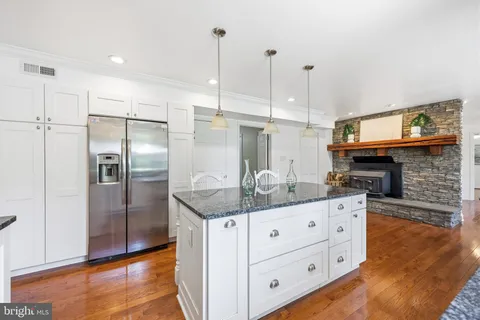 $699,000 | 1528 Palm Court, Pasadena, MD 21122