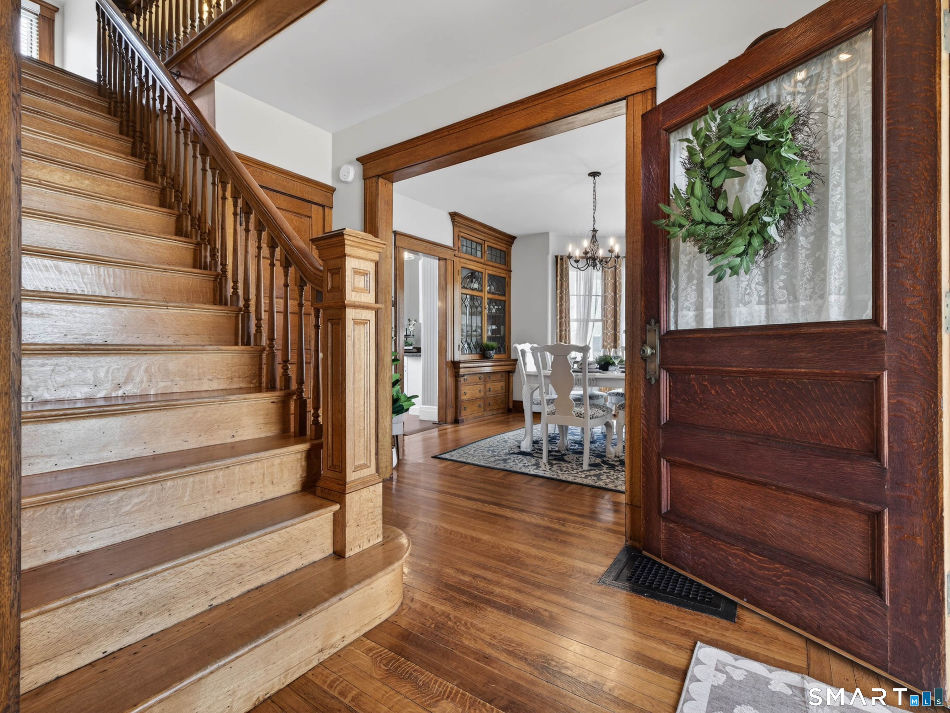 115 West Thames Street Norwich, CT 06360 - Photo 11 of 40 a view of an entryway