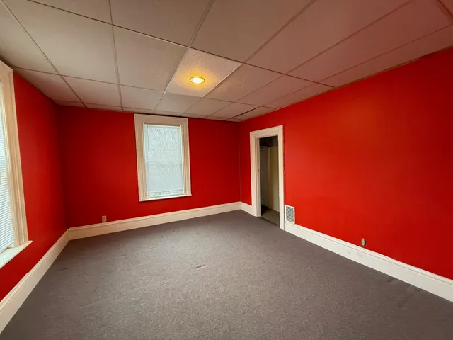 $199,000 | 324 Cliff Street, St. Johnsbury, VT 05819