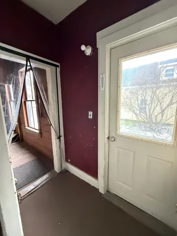 $199,000 | 324 Cliff Street, St. Johnsbury, VT 05819