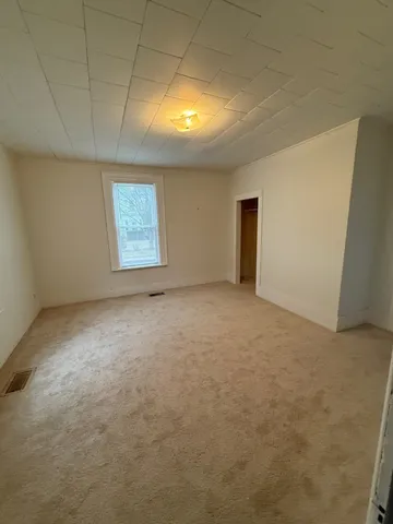 $199,000 | 324 Cliff Street, St. Johnsbury, VT 05819