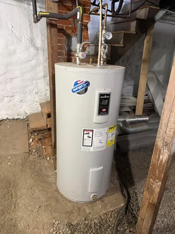 $199,000 | 324 Cliff Street, St. Johnsbury, VT 05819